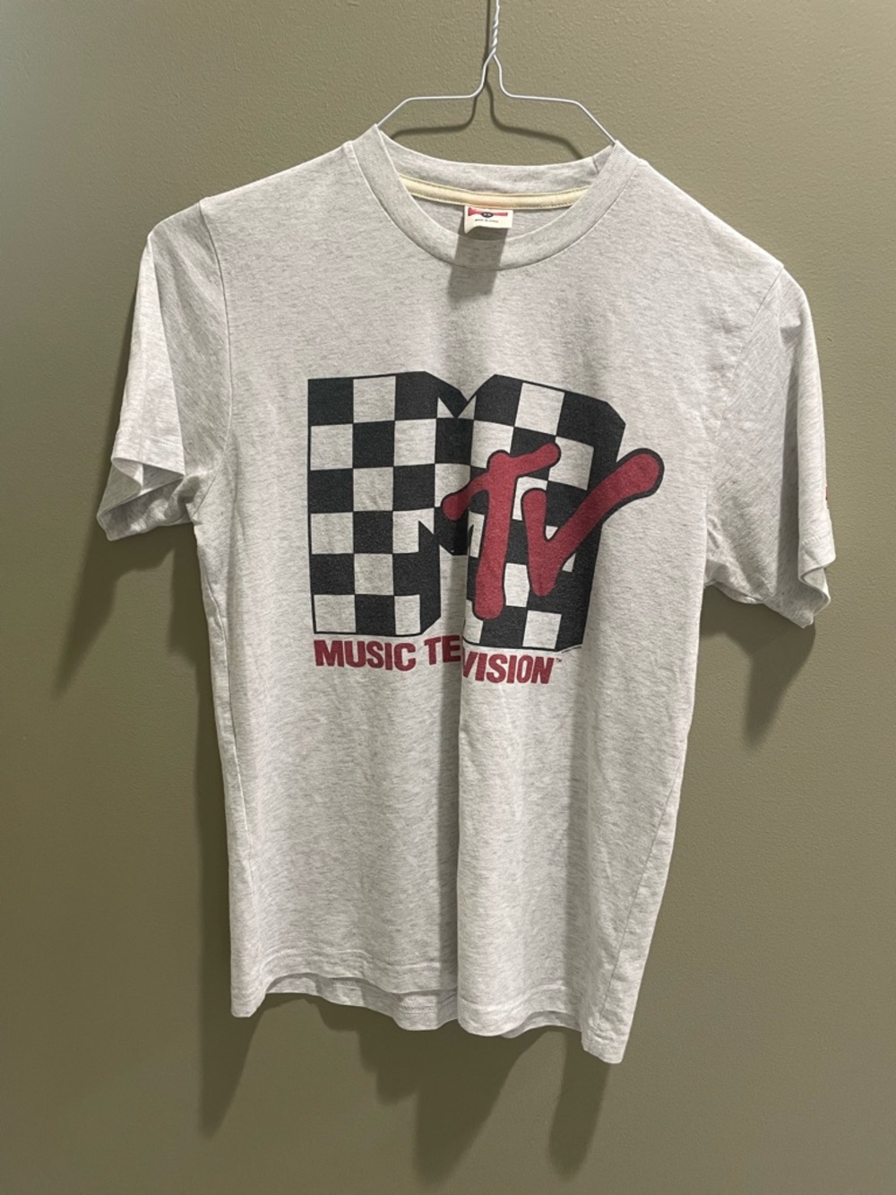 MTV Graphic Tee - Grey with Black & Red Design